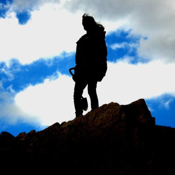 Meet your Posher, Miss Anita - Picture 2 of 11